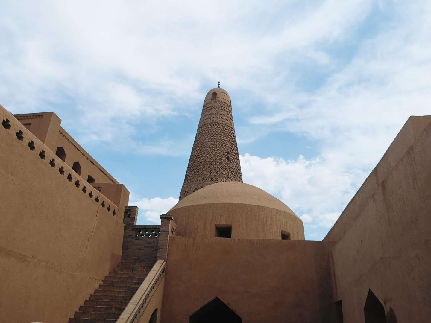 新疆这座另类古建筑,曾耗资7000两白银打造,堪称新疆第一古塔