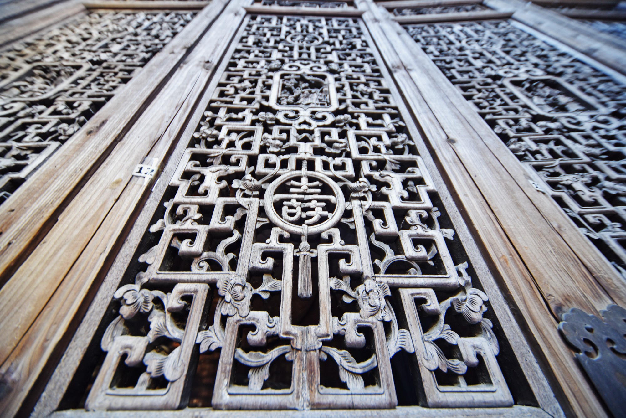 安徽黄山卢村中国木雕第一楼有故事卢百万六房姨太谁是最爱