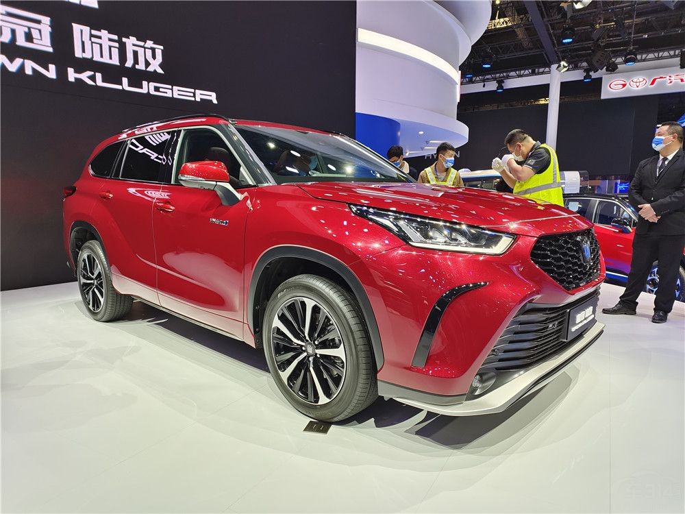 运动版汉兰达皇冠陆放正式亮相搭25l混合动力系统