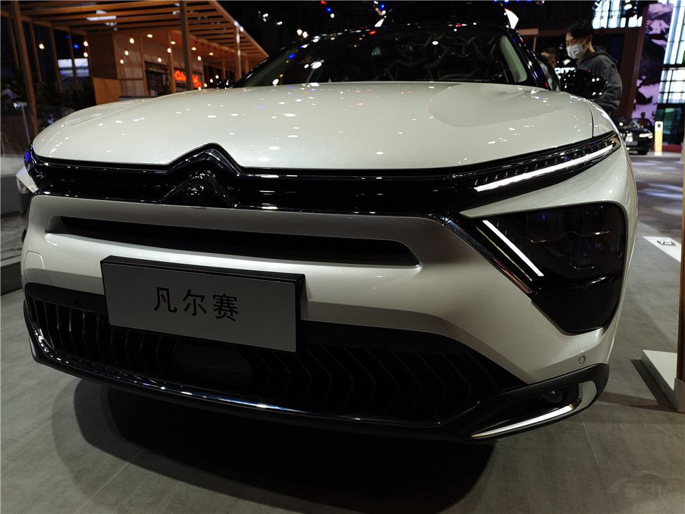 2021上海车展雪铁龙c5x全球首秀