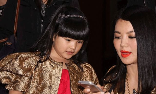 《小舍得》：“妈妈是为了你好”,是扎在孩子心里的针,越深越痛休闲区蓝鸢梦想 - Www.slyday.coM