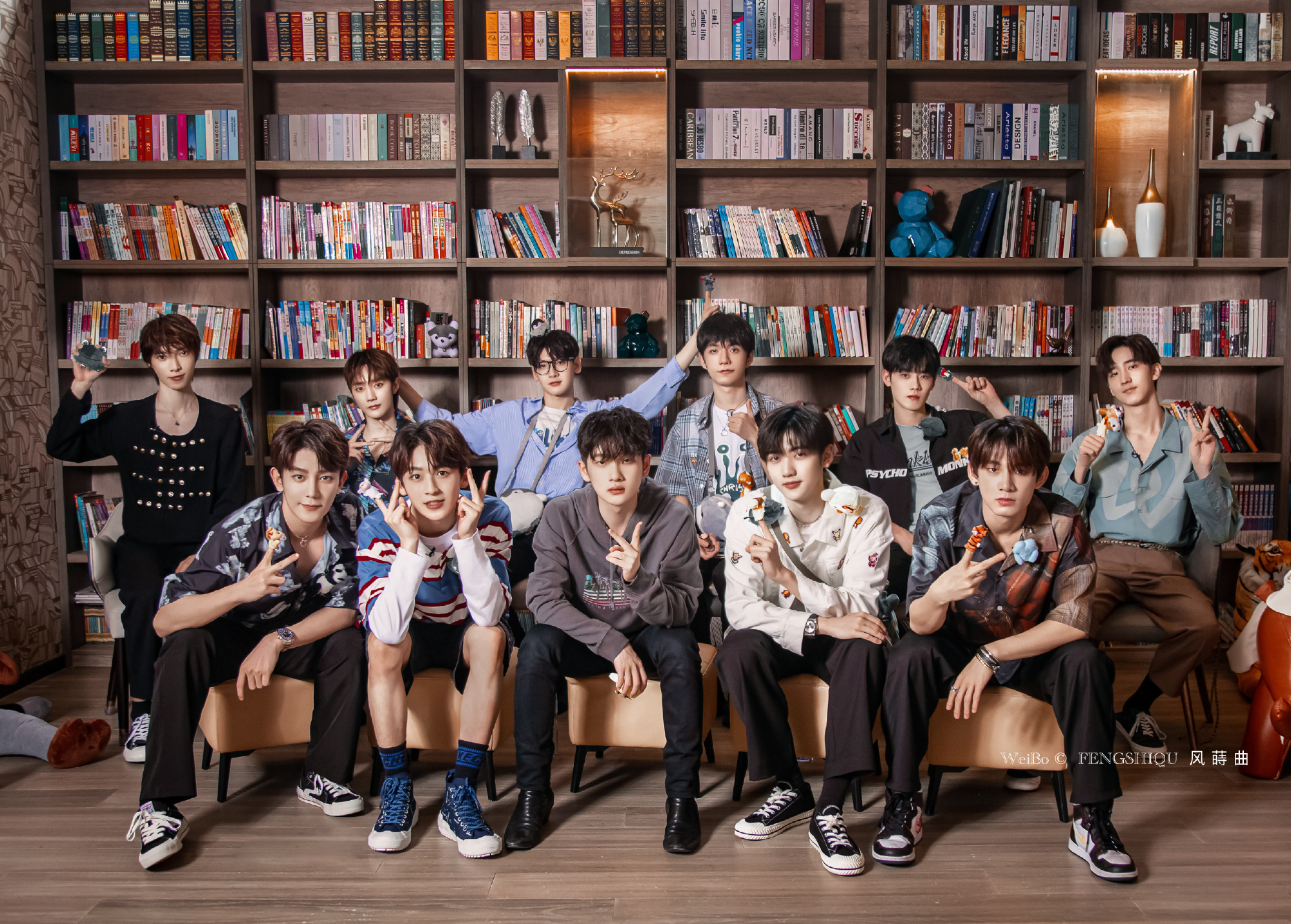 r1se毕业演唱会五月二日举行后援会提前解散史上最糊男团