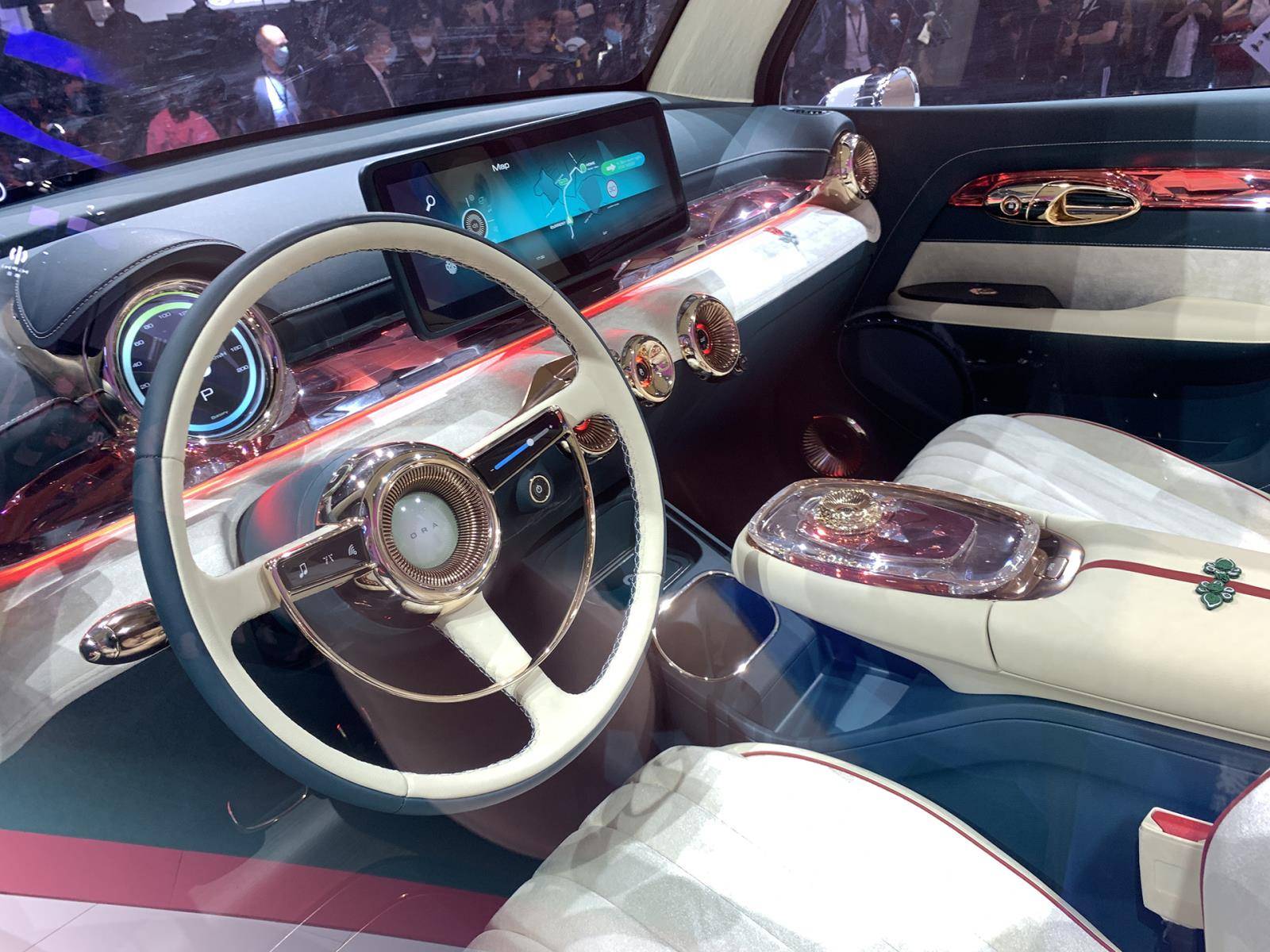 上海车展:欧拉"复古猫"正式亮相 造型复古/满满的情怀