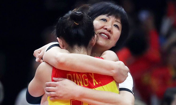 女排教母郎平鞠躬尽瘁为女排奉献30年为何曾经被无数人声讨