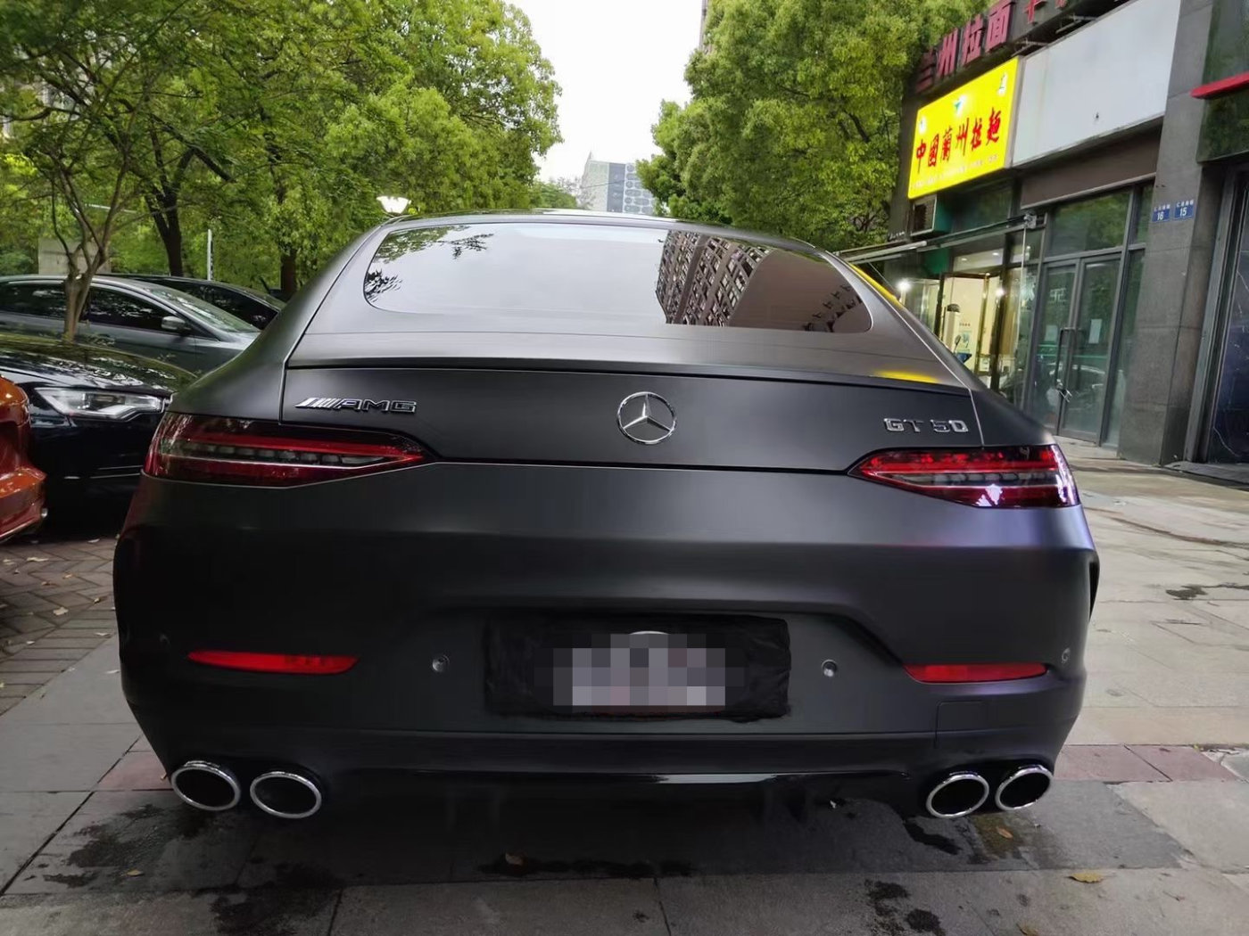 奔馳amg gt50 貼了啞光車衣倍加質感十足