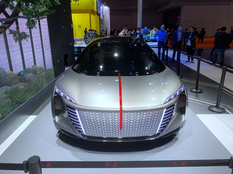 霸气溢屏!红旗ev-concept概念车亮相