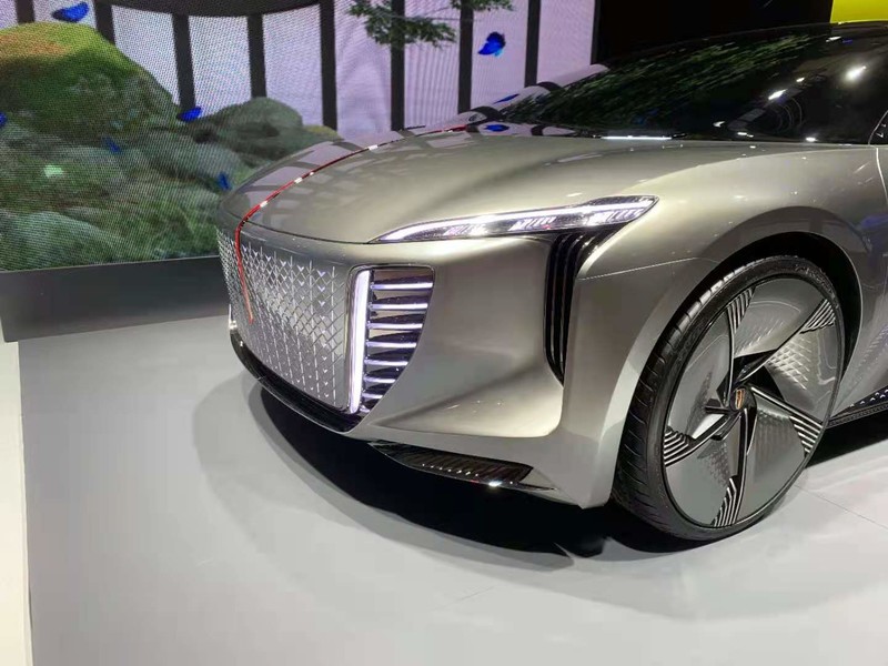 霸气溢屏!红旗ev-concept概念车亮相