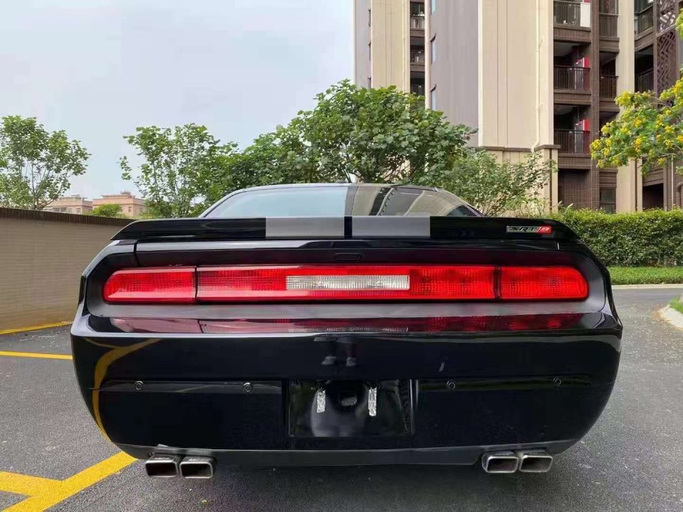 2016款道奇挑战者srt8售价38万直线加速秒杀世界上所有量产车