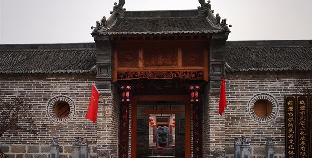 河南“人造”古镇,被央视点名表扬,或将晋升为4A休闲区蓝鸢梦想 - Www.slyday.coM