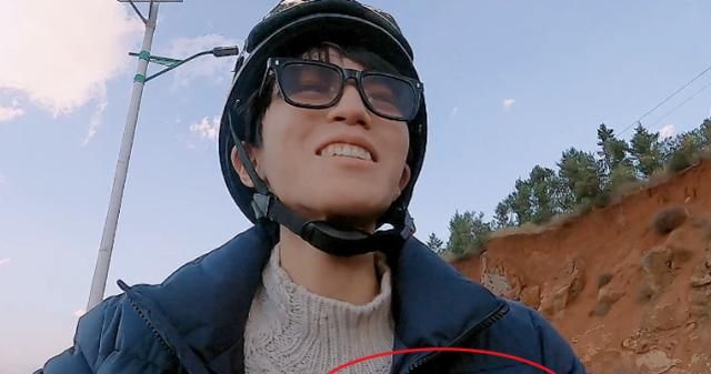 钟情平地摔的王俊凯上线了,录节目发生意外,吓得刘昊然狂奔查看|平地