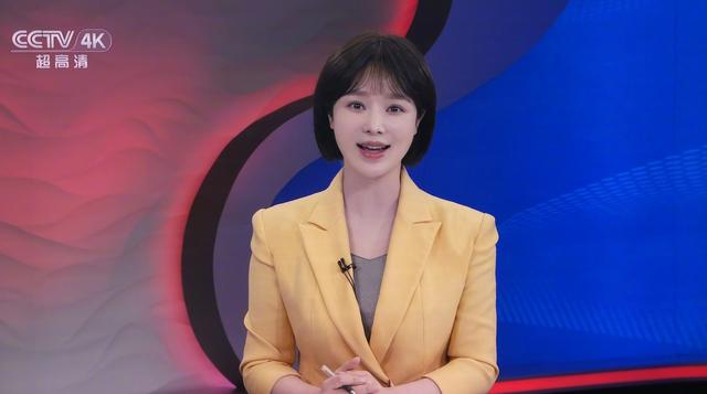 央视主持人胡蝶16年前实习节目被扒意外暴露真实名字