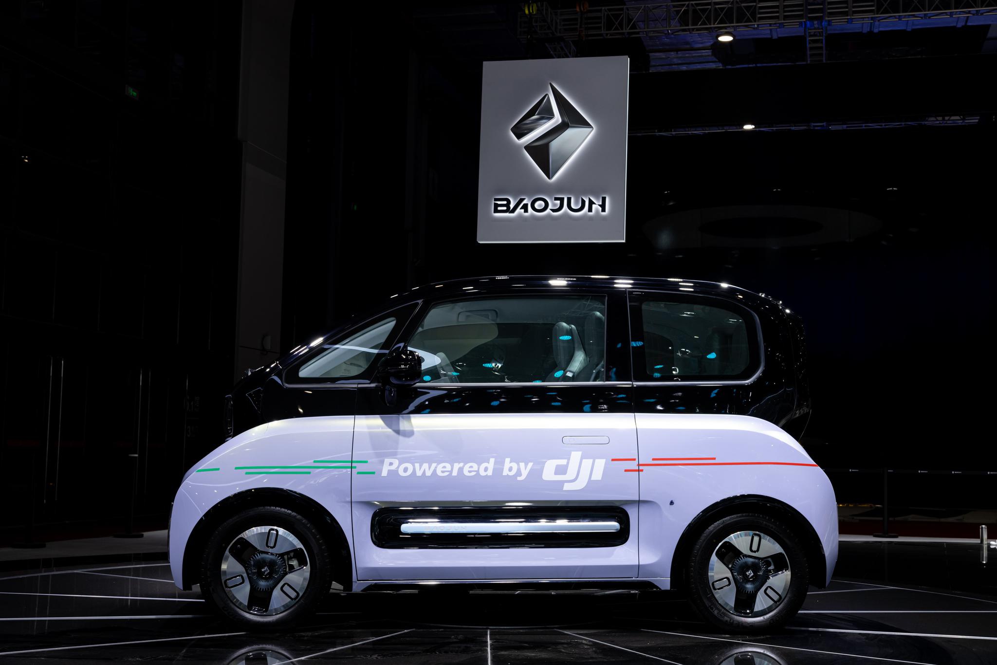 新宝骏2021款e300换名kiwiev登陆上海车展