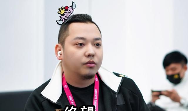 rngm队员心态真不错猫神调侃输的人心态没崩看的人崩了