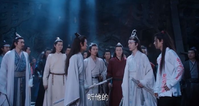 陈情令乱葬岗上魏婴要当活靶子吸引傀儡蓝湛的心里在想什么