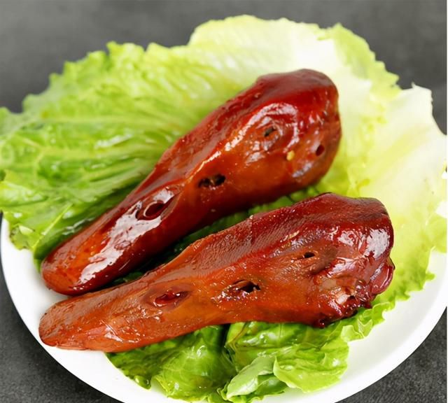 江西市场监管局通报销售过期酱香鸭头煌上煌专卖店被罚6000元