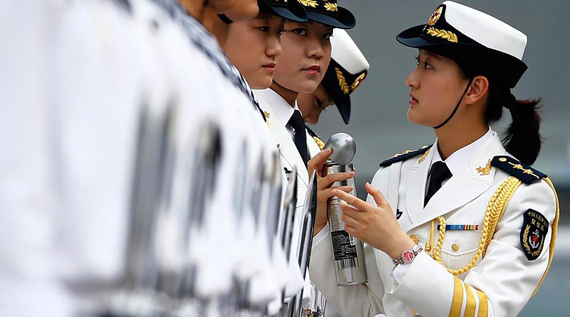 在驻香港部队,有一群女兵,她们看似温柔可爱,实则能力强悍!