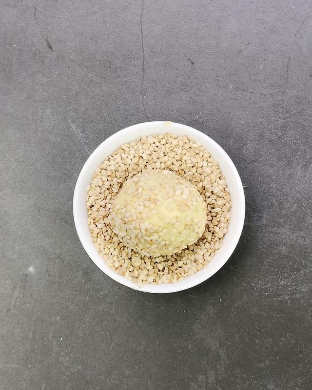红薯芝麻球简单好做又好吃零厨艺也可以露一手