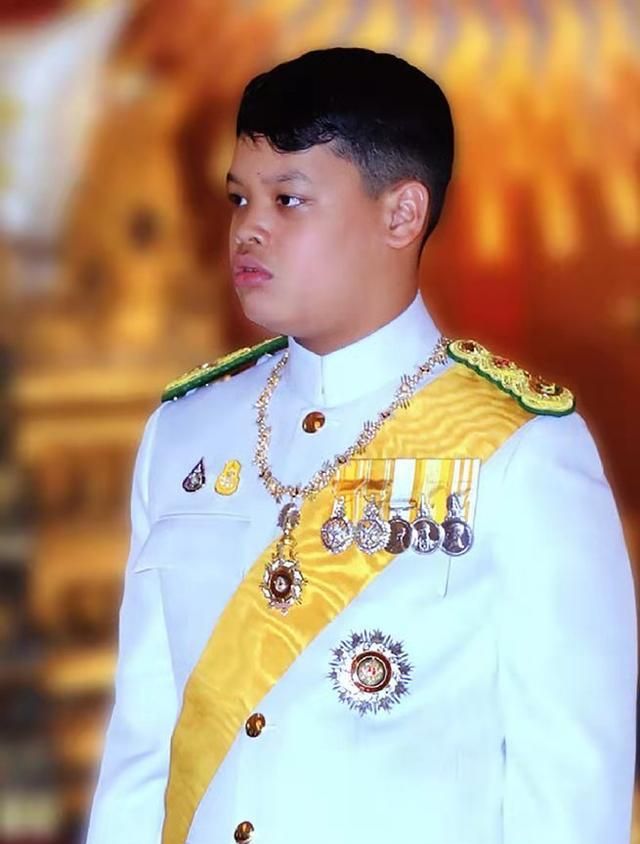 如果她的儿子一亮相这对母亲没在宫中的提帮功来