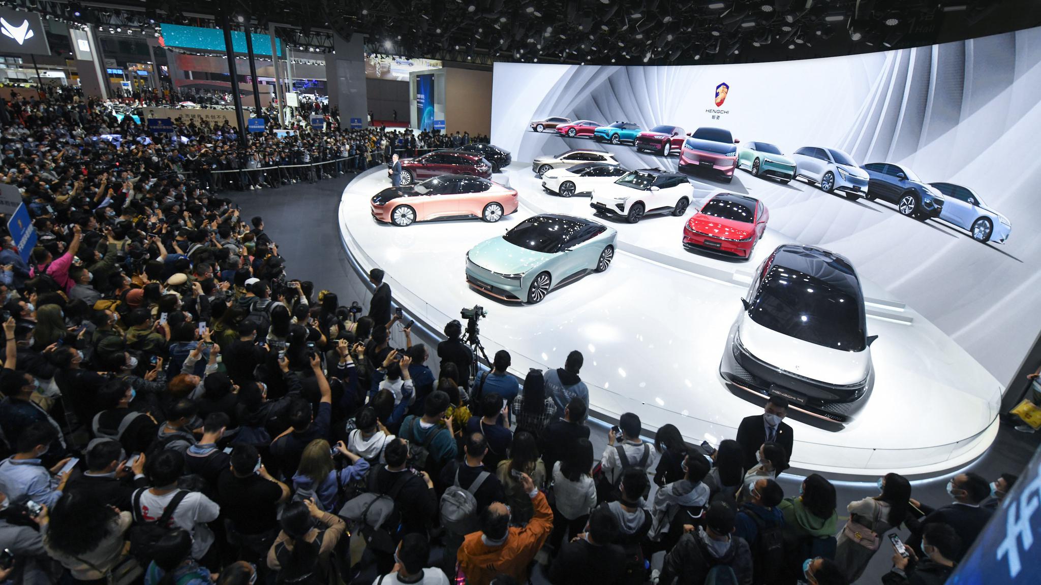 九款车齐亮相首次参加a类车展恒驰上海车展现场火爆
