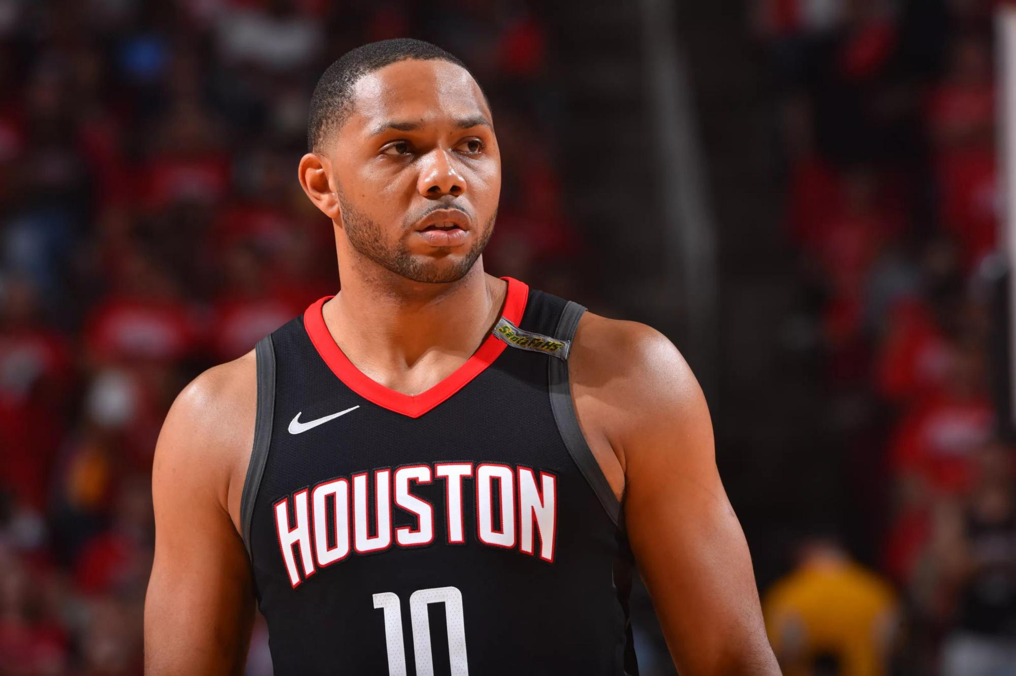 1换1交易方案出炉,火箭押宝乌布雷,超六赴勇士助水花|布雷|勇士|戈登