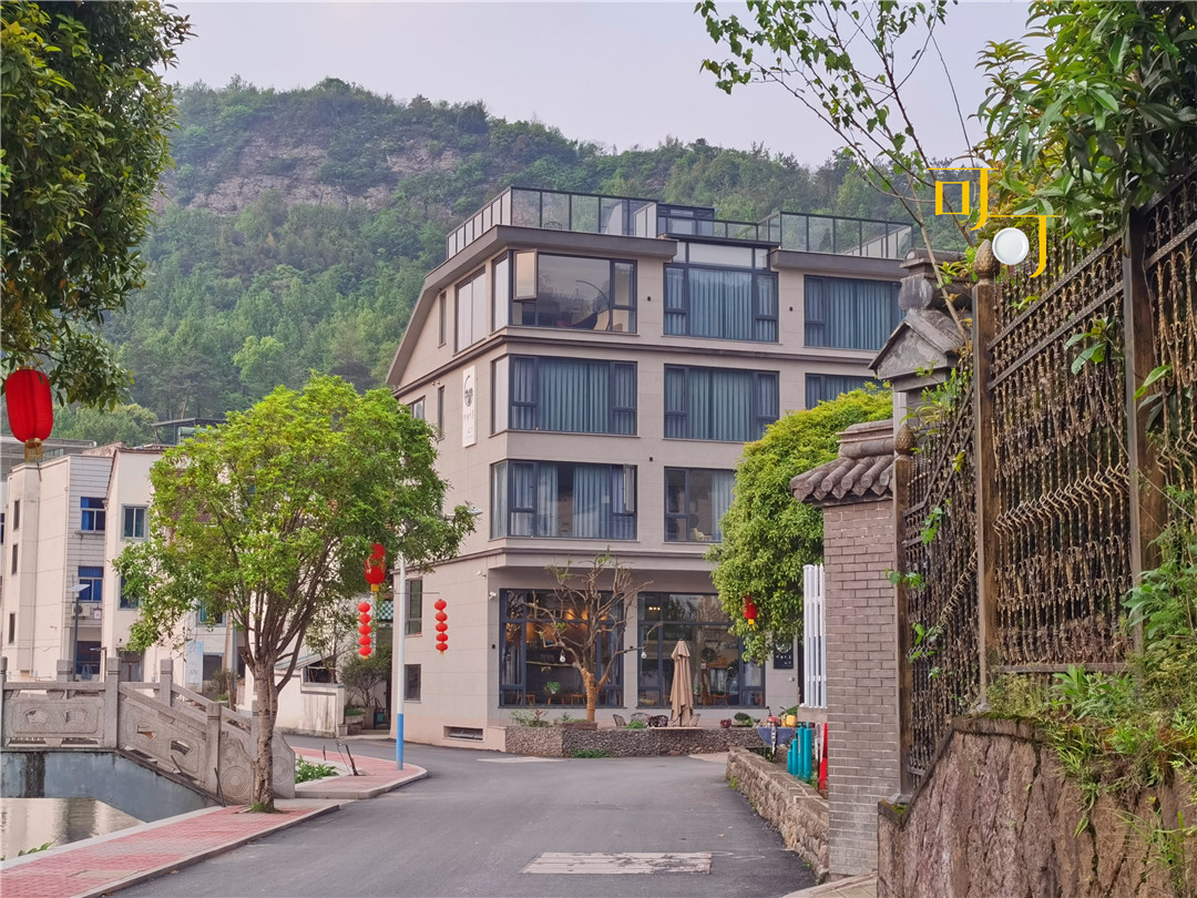 新昌这个古村落山青水秀民宿发达很多特色小吃值得品尝