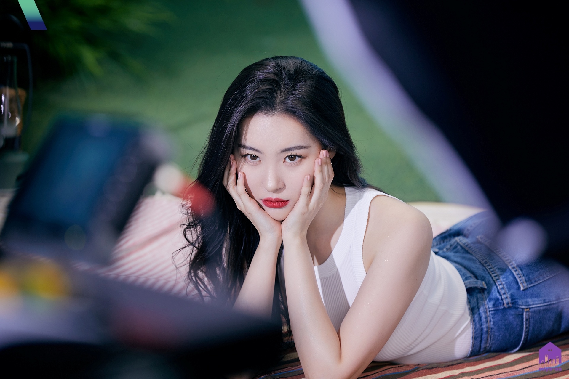 宣美新物料被吐槽妆容梦回八十年代网友直呼不会拍就别拍