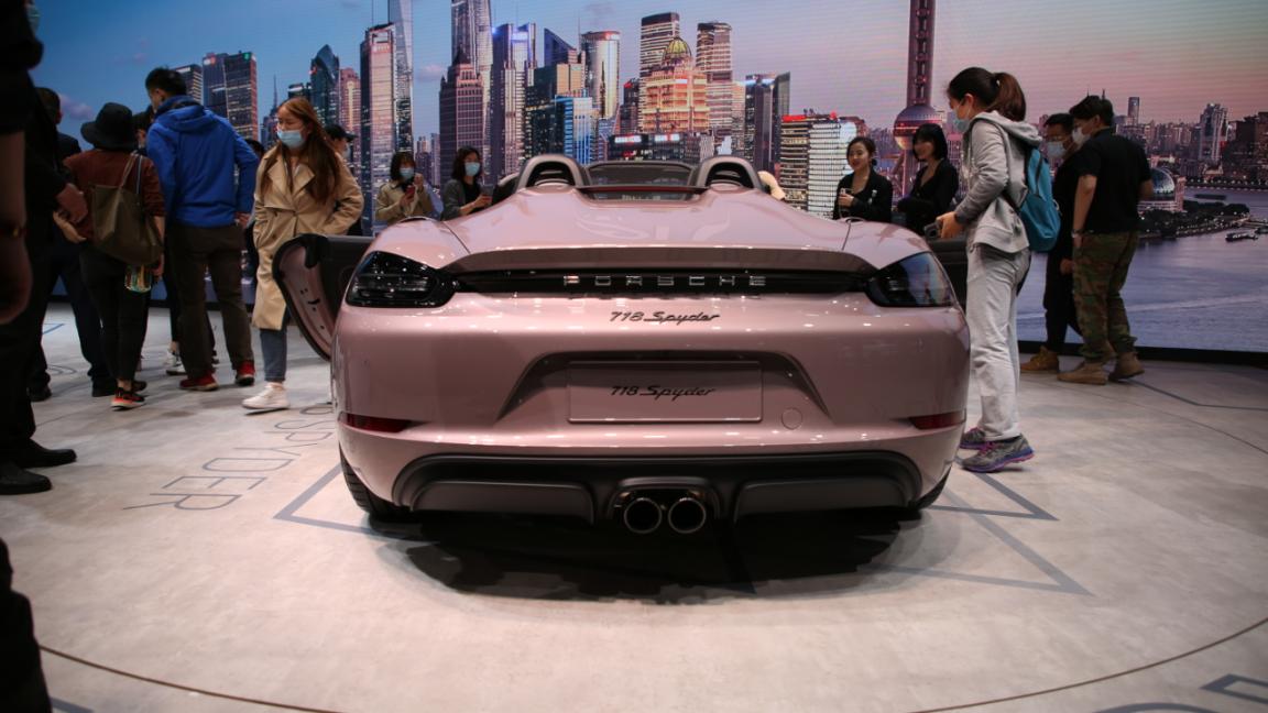 上海车展俘获姑娘芳心的利器保时捷718spyder开启预售