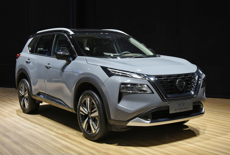 7月上市提供7座实拍20万级的全新日产奇骏这台三缸真不抖