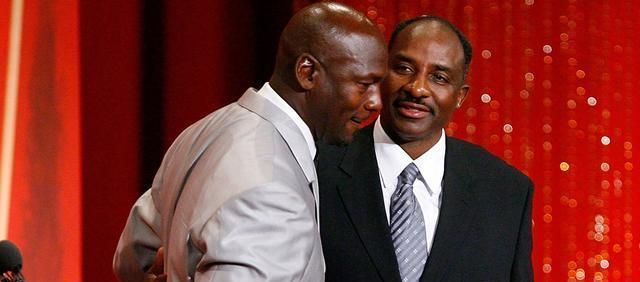 科比的名人堂引荐人是乔丹,韦德和詹姆斯未来的引荐人会是谁?休闲区蓝鸢梦想 - Www.slyday.coM 科比的名人堂引荐人是乔丹,韦德和詹姆斯未来的引荐人会是谁?休闲区蓝鸢梦想 - Www.slyday.coM