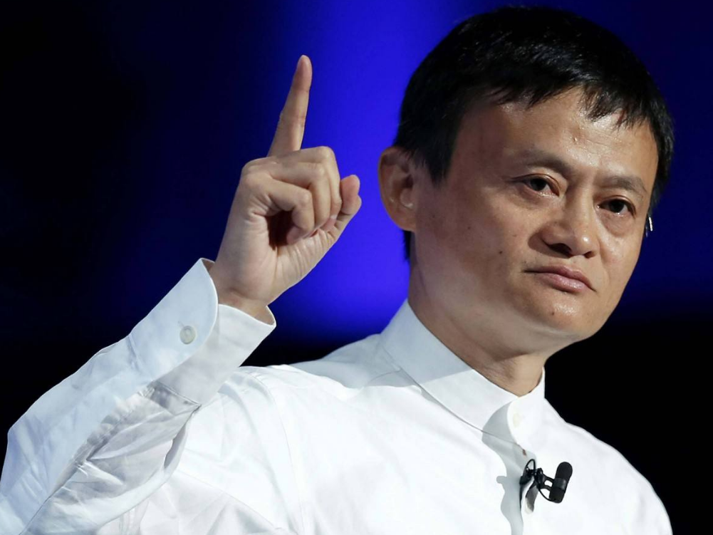 阿里巴巴公布一组照片众人看后湿了眼眶马云成首富绝不是偶然