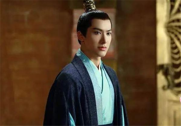 三生三世十里桃花:绝缘体大师兄叠风,他喜欢过白浅吗?