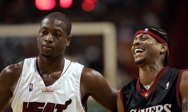 科比的名人堂引荐人是乔丹,韦德和詹姆斯未来的引荐人会是谁?休闲区蓝鸢梦想 - Www.slyday.coM 科比的名人堂引荐人是乔丹,韦德和詹姆斯未来的引荐人会是谁?休闲区蓝鸢梦想 - Www.slyday.coM