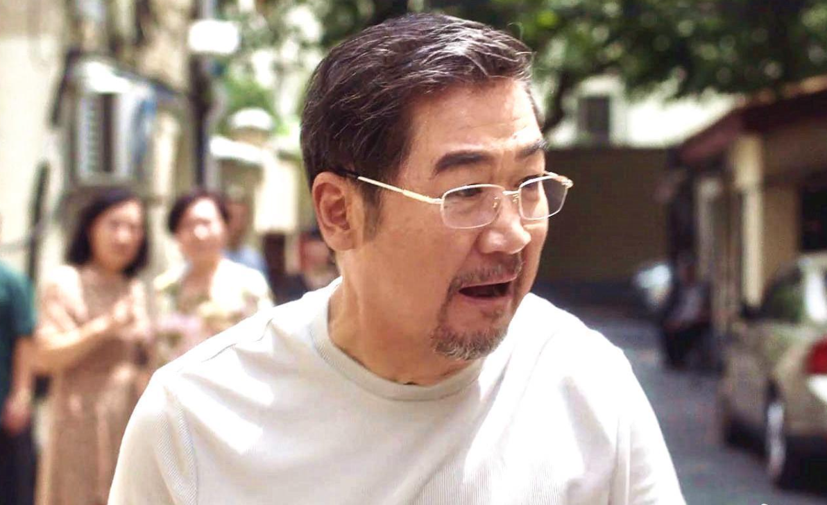 由宋佳,佟大为,蒋欣,李佳航,张国立等主演的电视剧《小舍得》日前正在