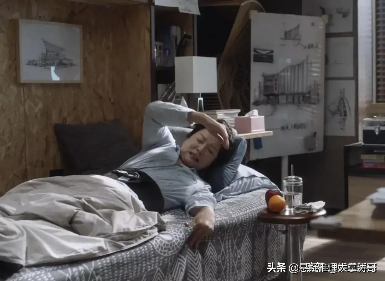 《小舍得》不吐不快的20大槽点:南俪妈瘫床上还弄睫毛膏,染指甲