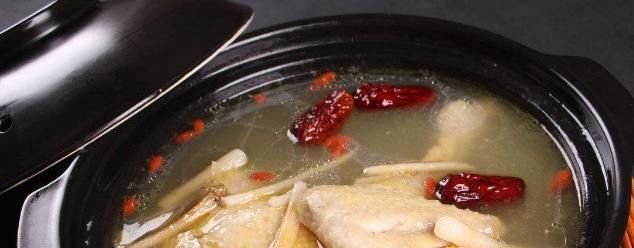 女人这4种盗汗是大病征兆【虚汗吃什么食物好得快】