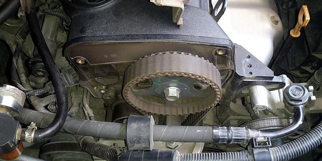 正时皮带该不该更换教你简单的自检方法这次我笑了4s店哭了