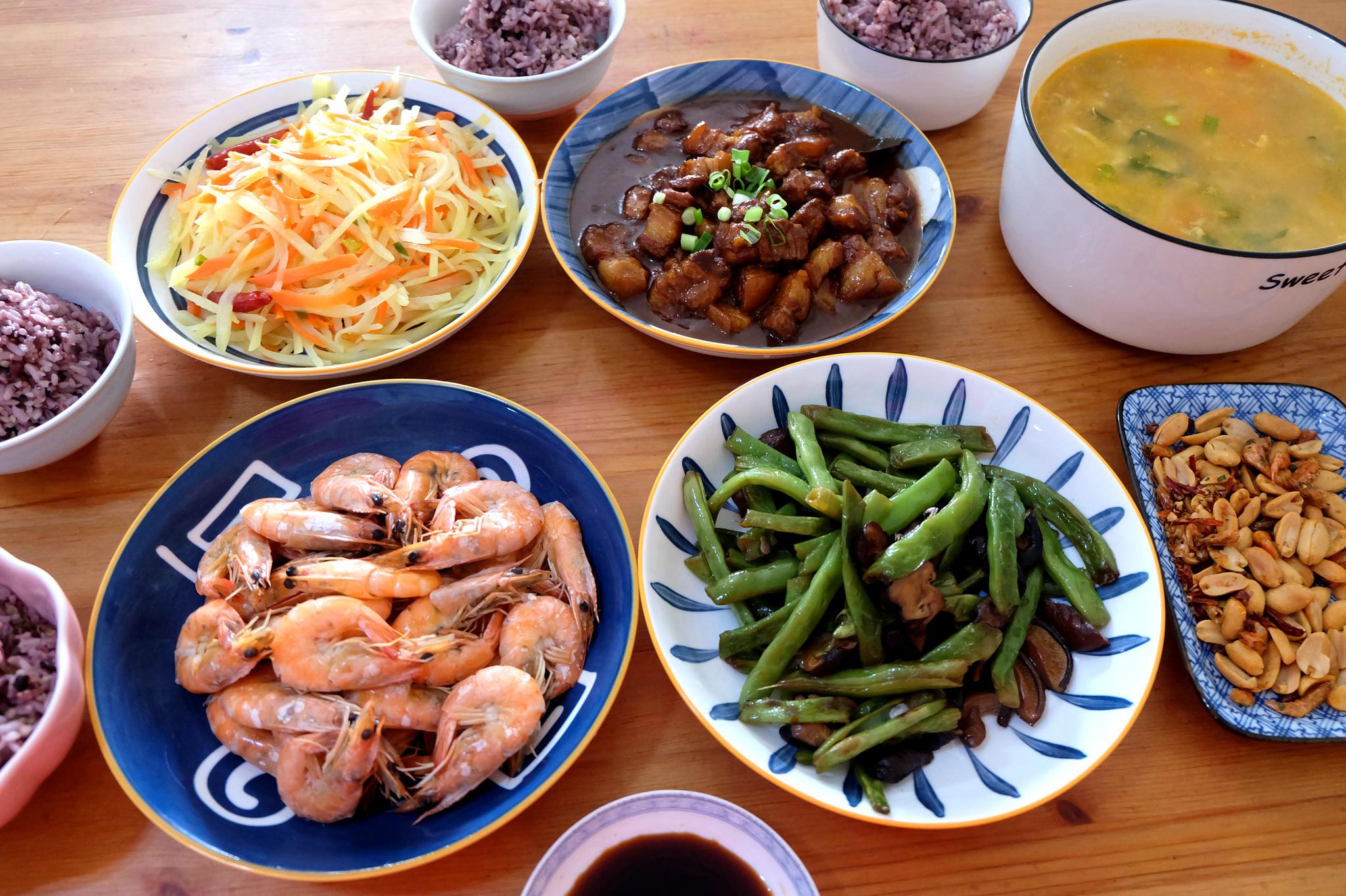 生活需要仪式感,周末做一桌家常饭菜,四菜一汤简单好吃,真香