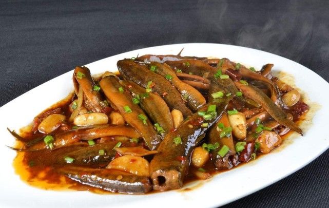炒泥鳅时,多做一个步骤,炒出的泥鳅没有土腥味,吃起来更可口|泥鳅|土