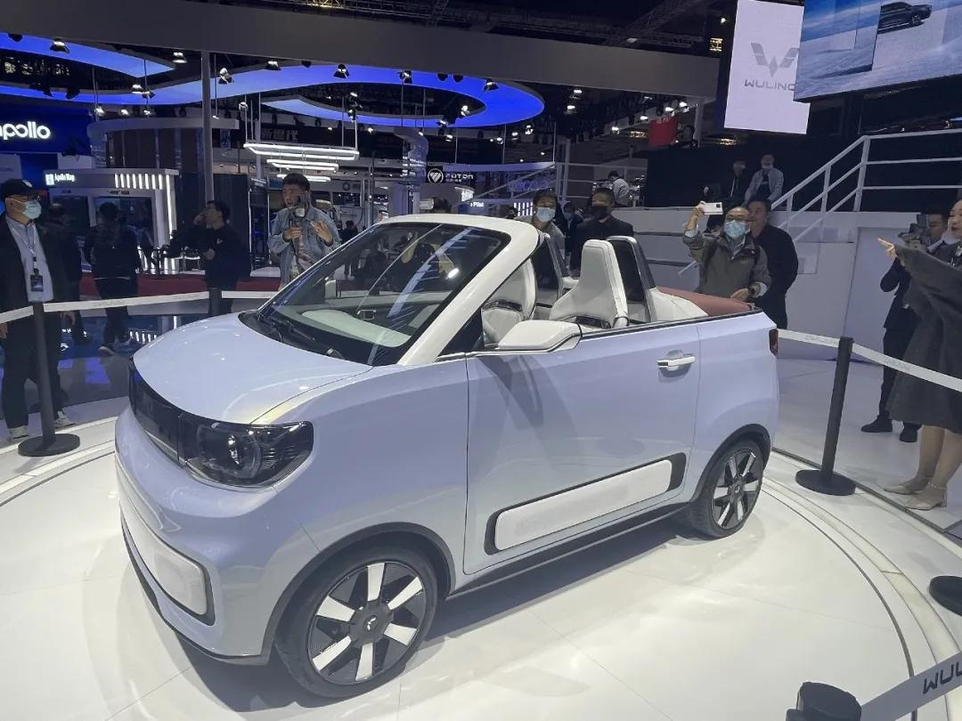 五菱宏光miniev cabrio敞篷车,图源:it时报