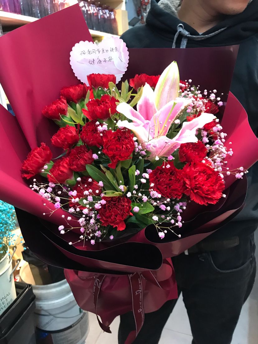 小编给大家推荐一些适合在母亲节送的鲜花,让妈妈收到之后笑开颜