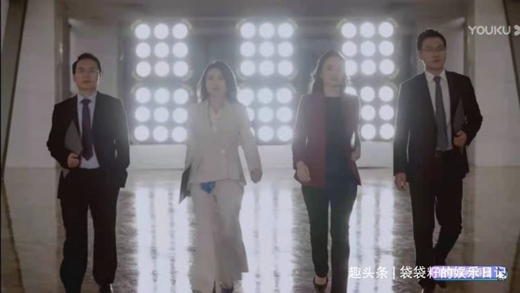 职场综艺陷同一套路,闪闪发光的你其实是翻版令人心动的offer休闲区蓝鸢梦想 - Www.slyday.coM 职场综艺陷同一套路,闪闪发光的你其实是翻版令人心动的offer休闲区蓝鸢梦想 - Www.slyday.coM