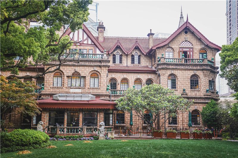 上海市内的古堡建筑感受复古的北欧风情