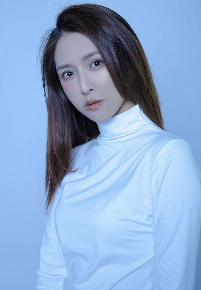 奢华浪漫群星云集,与老公郎才女貌好般配|喻佳丽|婚礼|群星_新浪新闻