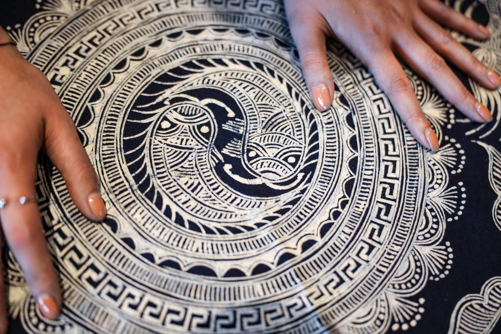 零零后非遗传承人的蜡染梦