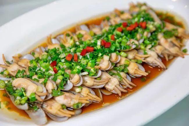 蒜蓉粉丝蒸蛏子,一个个又大又肥,非常鲜美|蛏子|粉丝|生姜_新浪新闻