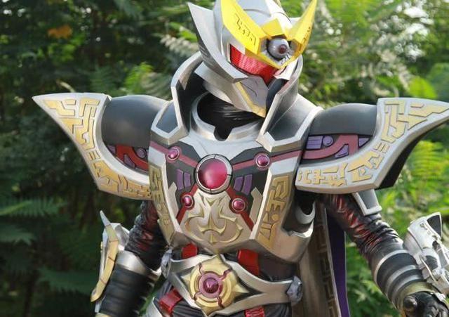 铠甲勇士:拥有披风的四大铠甲,网友:究极炎龙侠最帅!