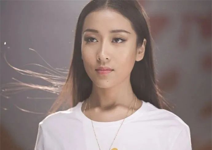 女爱豆直播自爆与成员吃火锅被陌生男子骚扰,不堪忍受直接怒怼休闲区蓝鸢梦想 - Www.slyday.coM 女爱豆直播自爆与成员吃火锅被陌生男子骚扰,不堪忍受直接怒怼休闲区蓝鸢梦想 - Www.slyday.coM