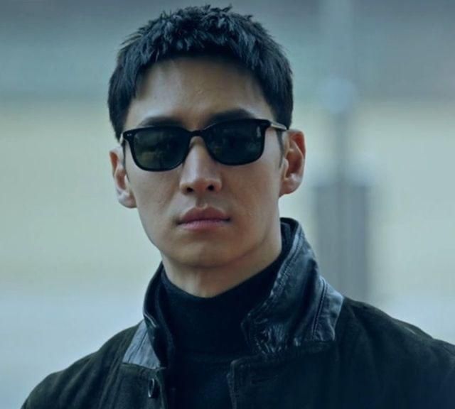 看得爽就好李帝勋领1亿韩元报酬演好戏精妙眼神带观众打坏蛋