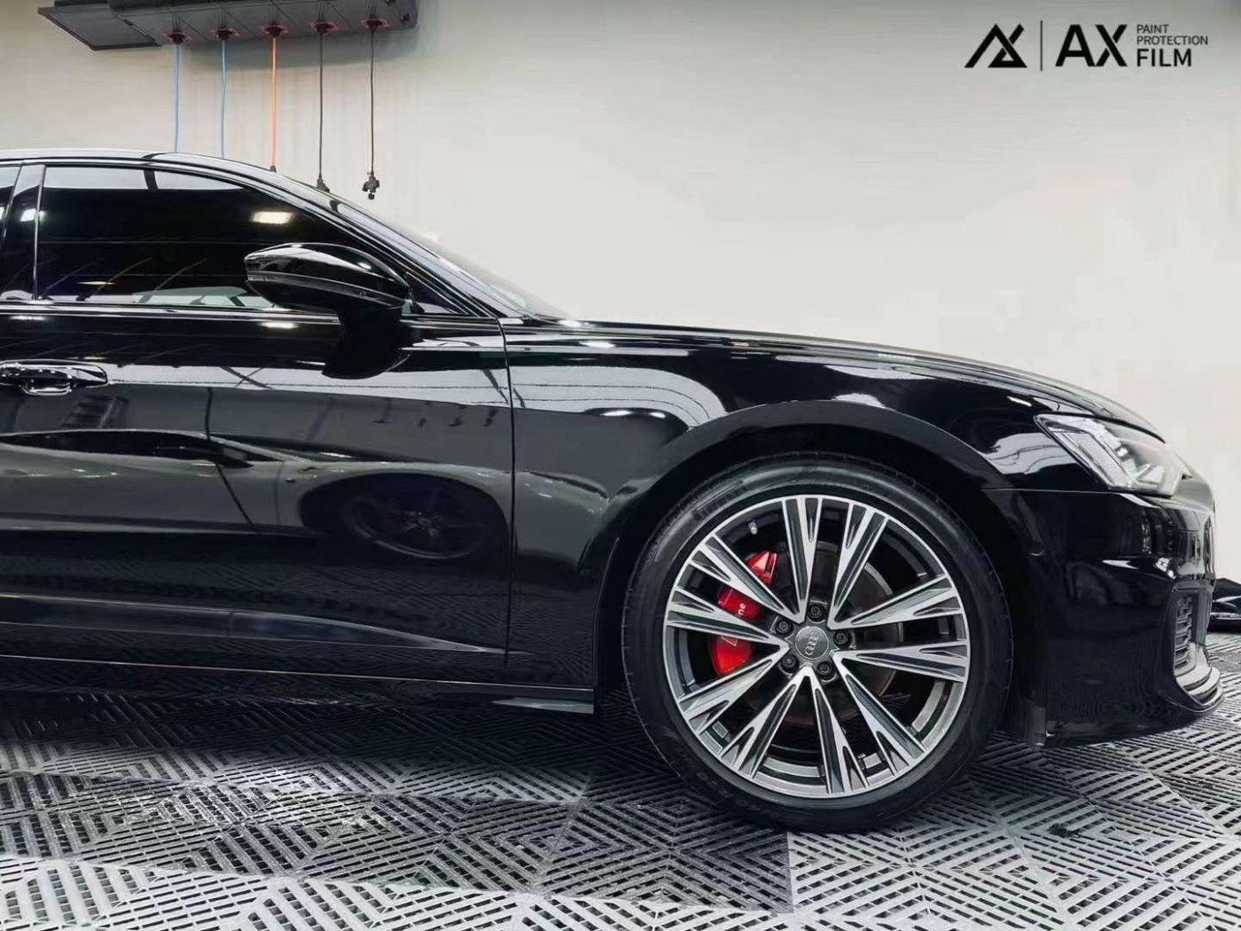 奥迪a6全车改色钢琴黑艺术感怎么样