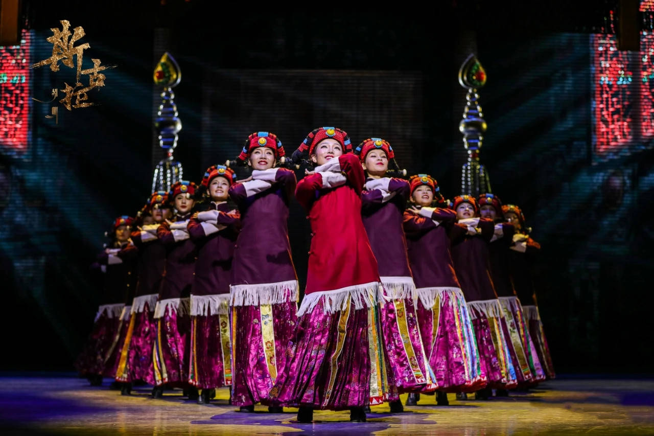 容中尔甲出品斯古拉文旅城正式开园 成新晋旅游打卡地